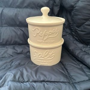 Ceramic stacking Salt and Pepper bowls with lid
